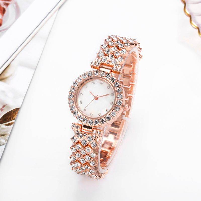 Fashion Simple Women's Quartz Watch Diamond Alloy - Velora