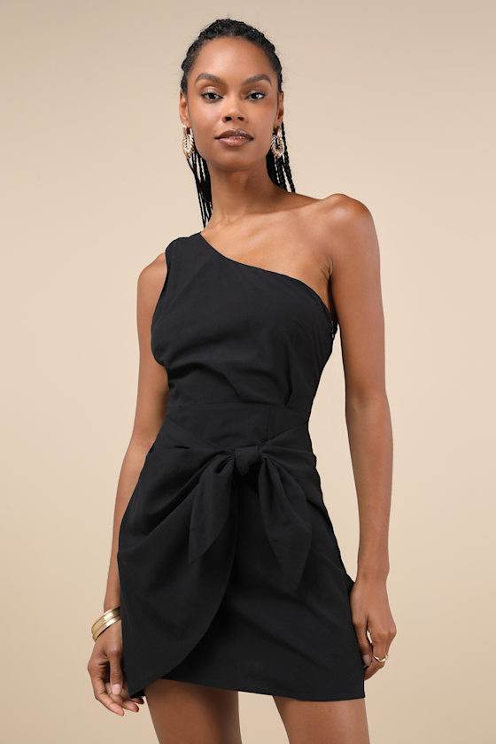 Gorgeous Garden One-shoulder Flower Mini Dress - Velora