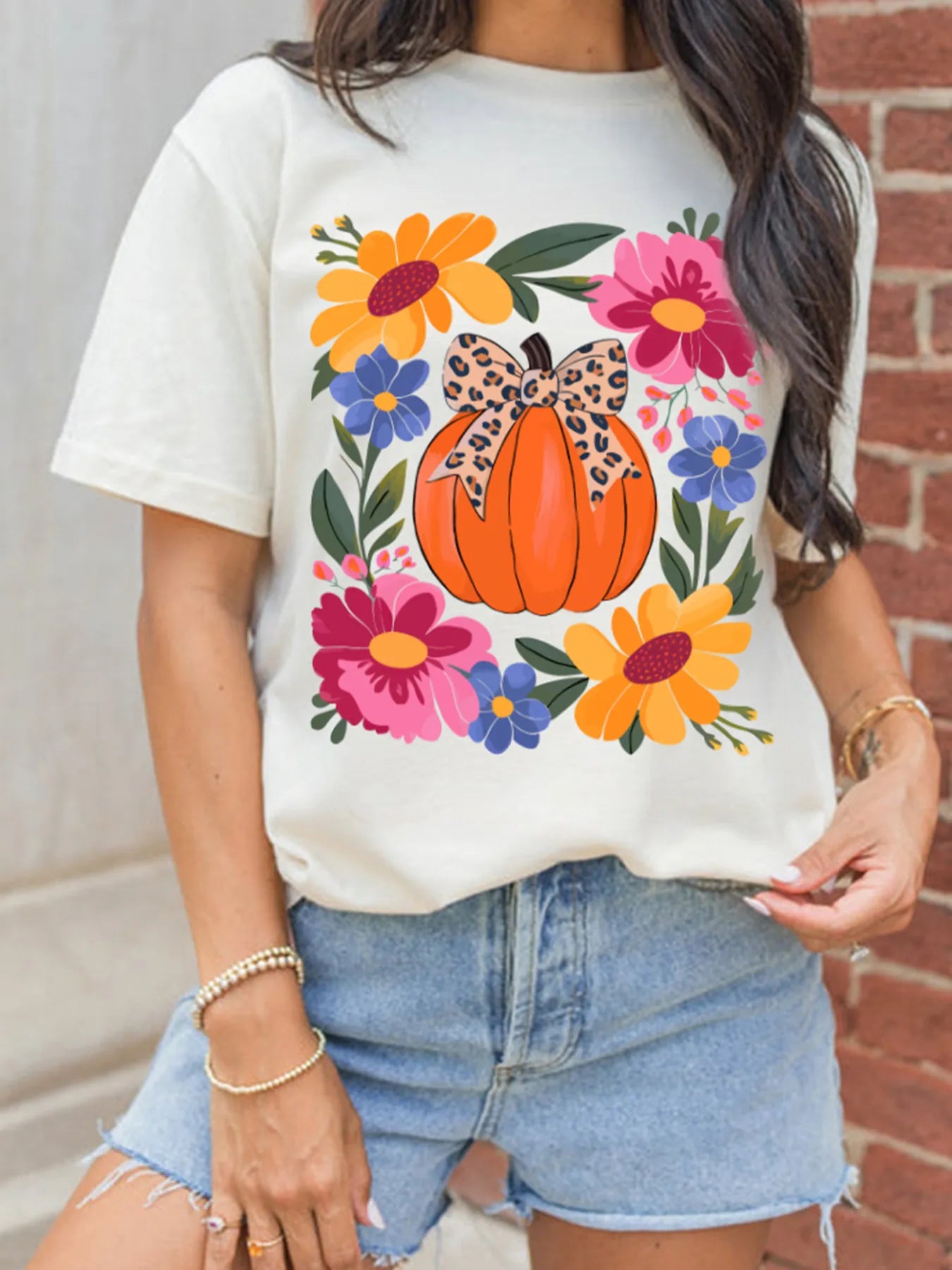 Pumpkin Floral Graphic Round Neck T-Shirt - Velora