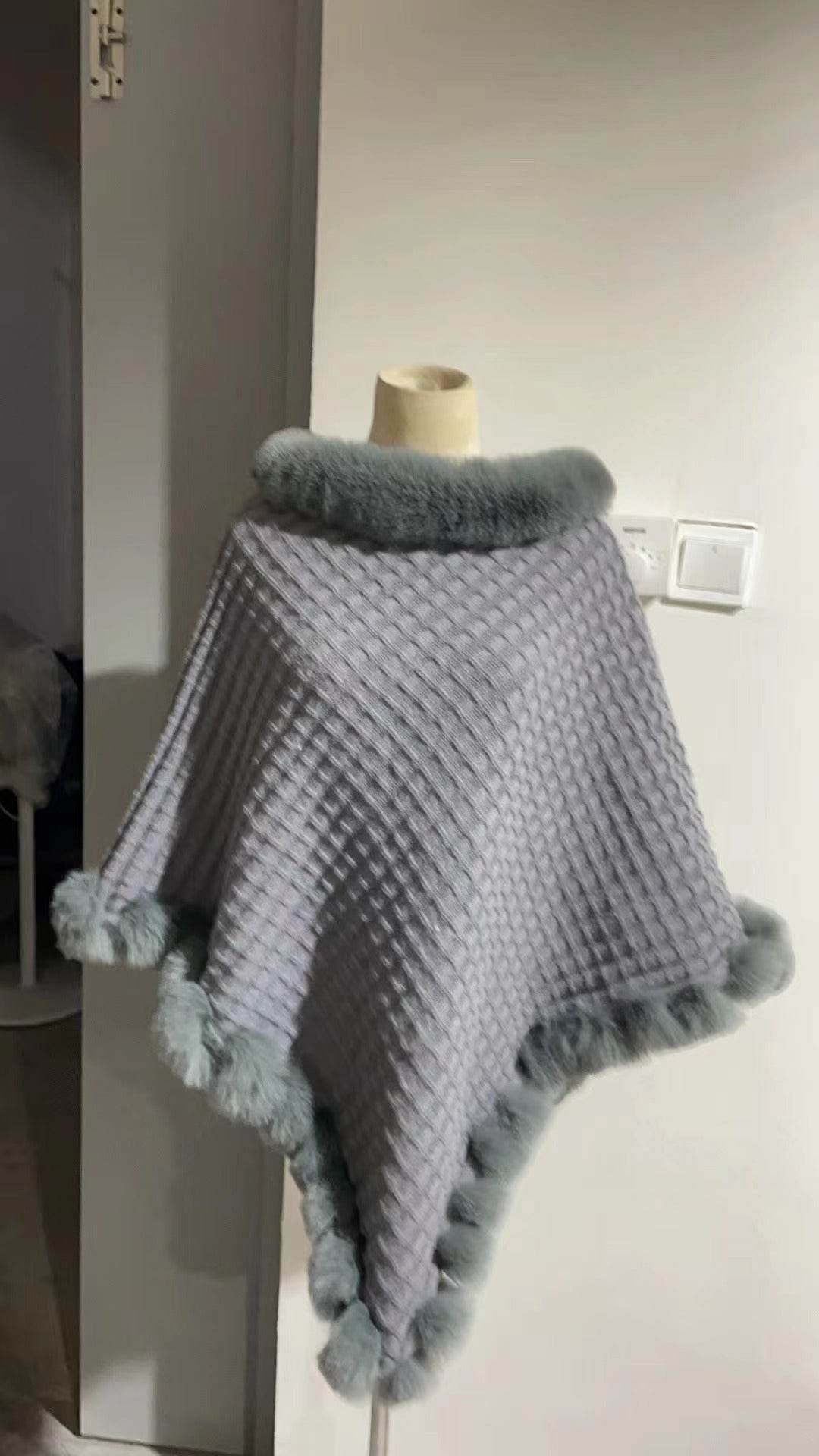 Rex Rabbit Fur Collar Shawl Cape Luxury Fur Cape Wraps Shawl Autumn Winter Fashion Graceful Cloak Outerwear Women Party Wedding Dress - Velora