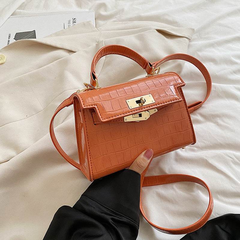 Popular New Elegant Women's Shoulder Crossbody Platinum Pouch - Velora