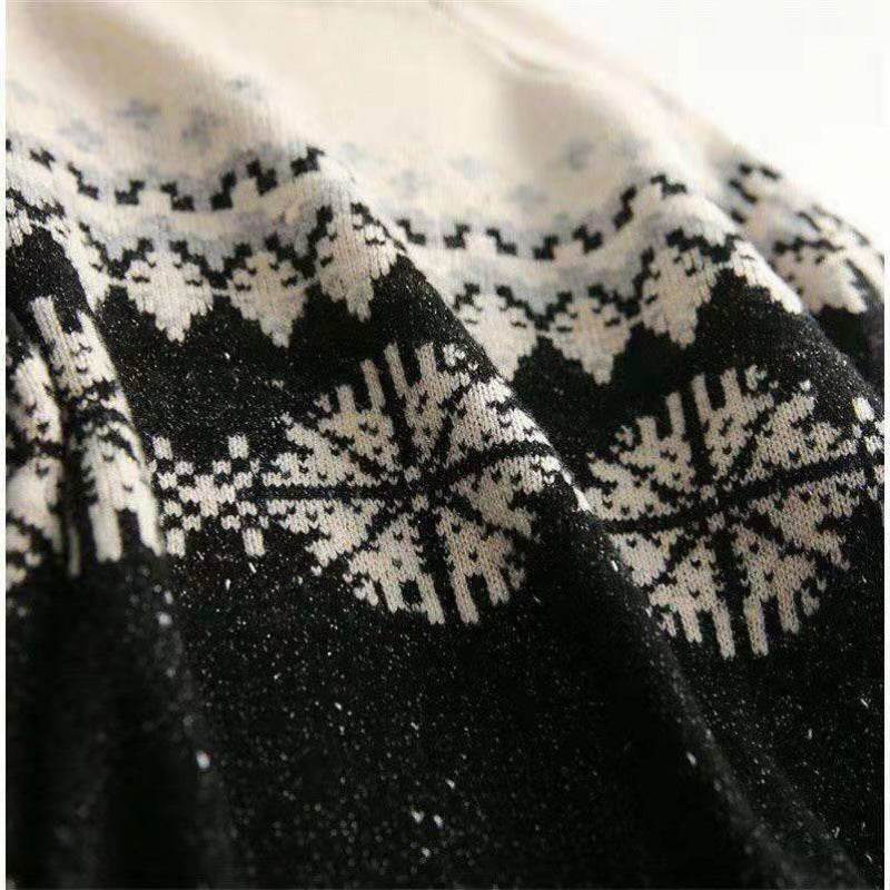 Autumn And Winter Spring New Half Turtleneck Knitted Snowflake Retro Loose Sweater - Velora