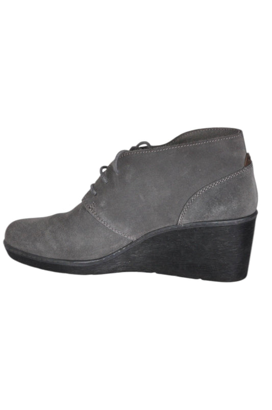 CLARKS Women Boots Regular fit in Gray - 8 - Velora