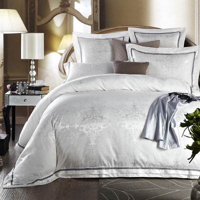 4-Piece Set Of European-Style Luxury Light Luxury Bedding - Velora