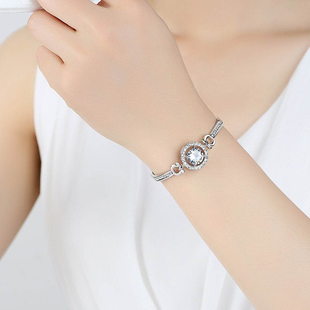 Women's Korean Style Girlfriends Zircon Fashion Bracelets, Bracelets, Jewelry, Beautiful Bracelets Of The Holy Light - Velora