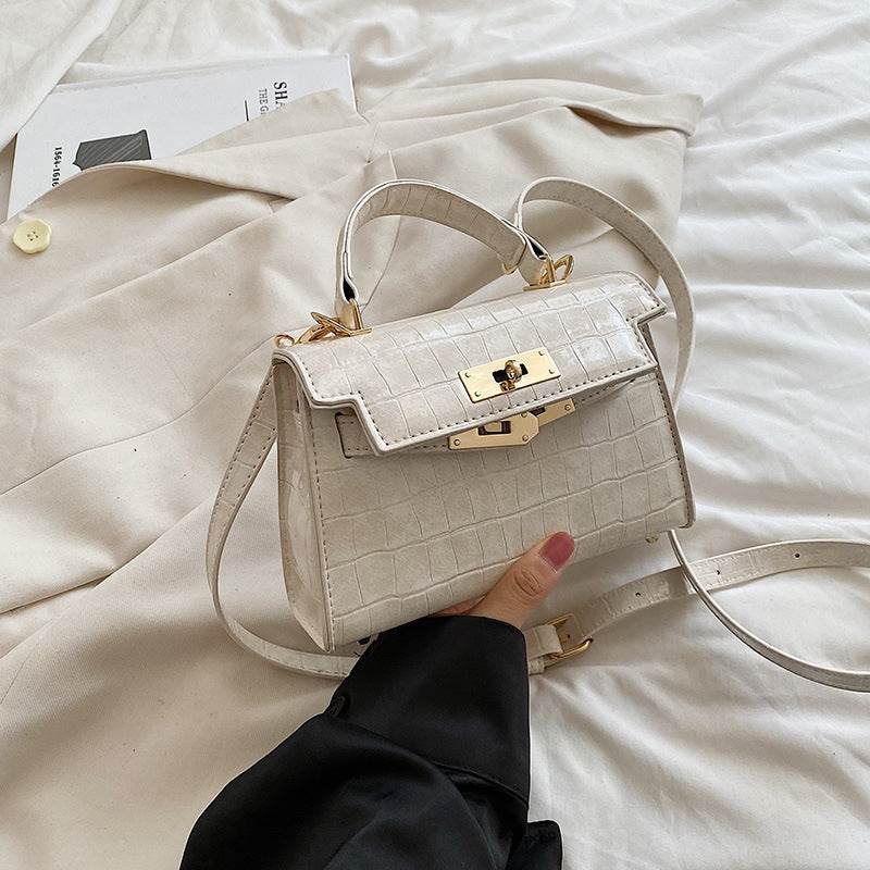 Popular New Elegant Women's Shoulder Crossbody Platinum Pouch - Velora