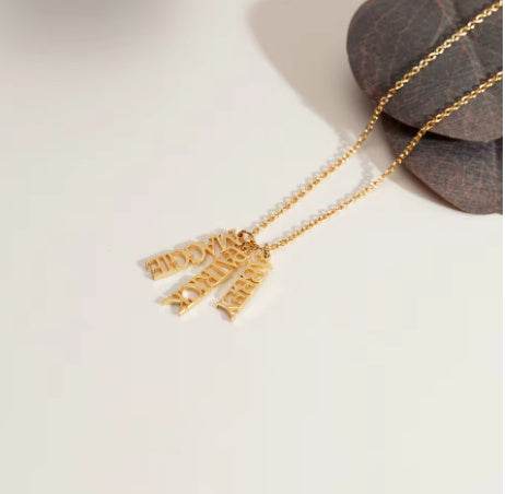 Customized Vertical Name Necklace Personalized Hang Tag Name Jewelry Gift For Mom - Velora