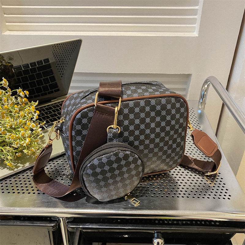 Presbyopic One-shoulder Crossbody Square Pouch Women's Bag - Velora