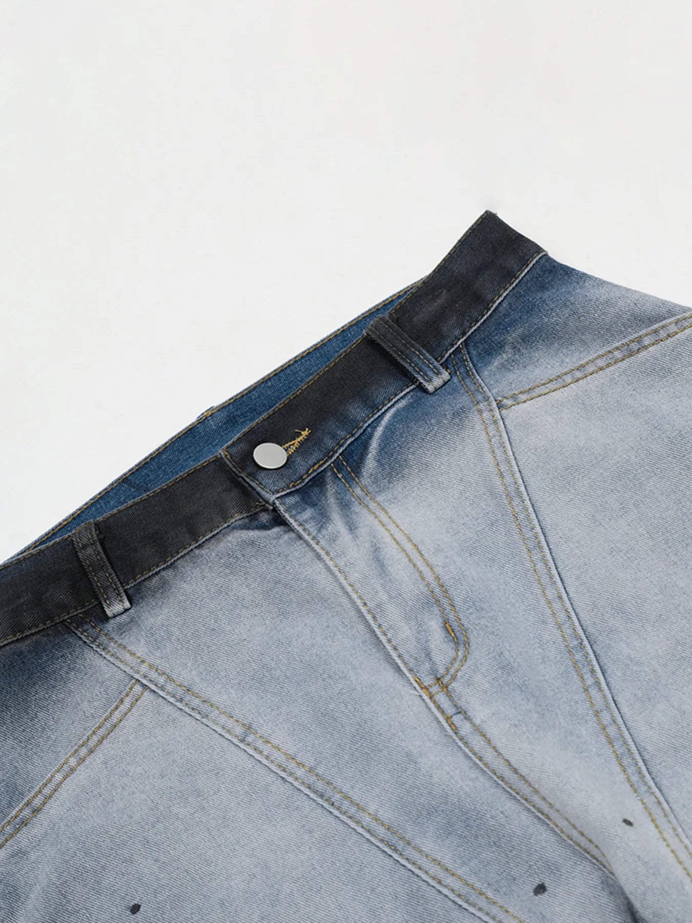 Men's Gradient Curved Jeans with Seam Detail - Velora