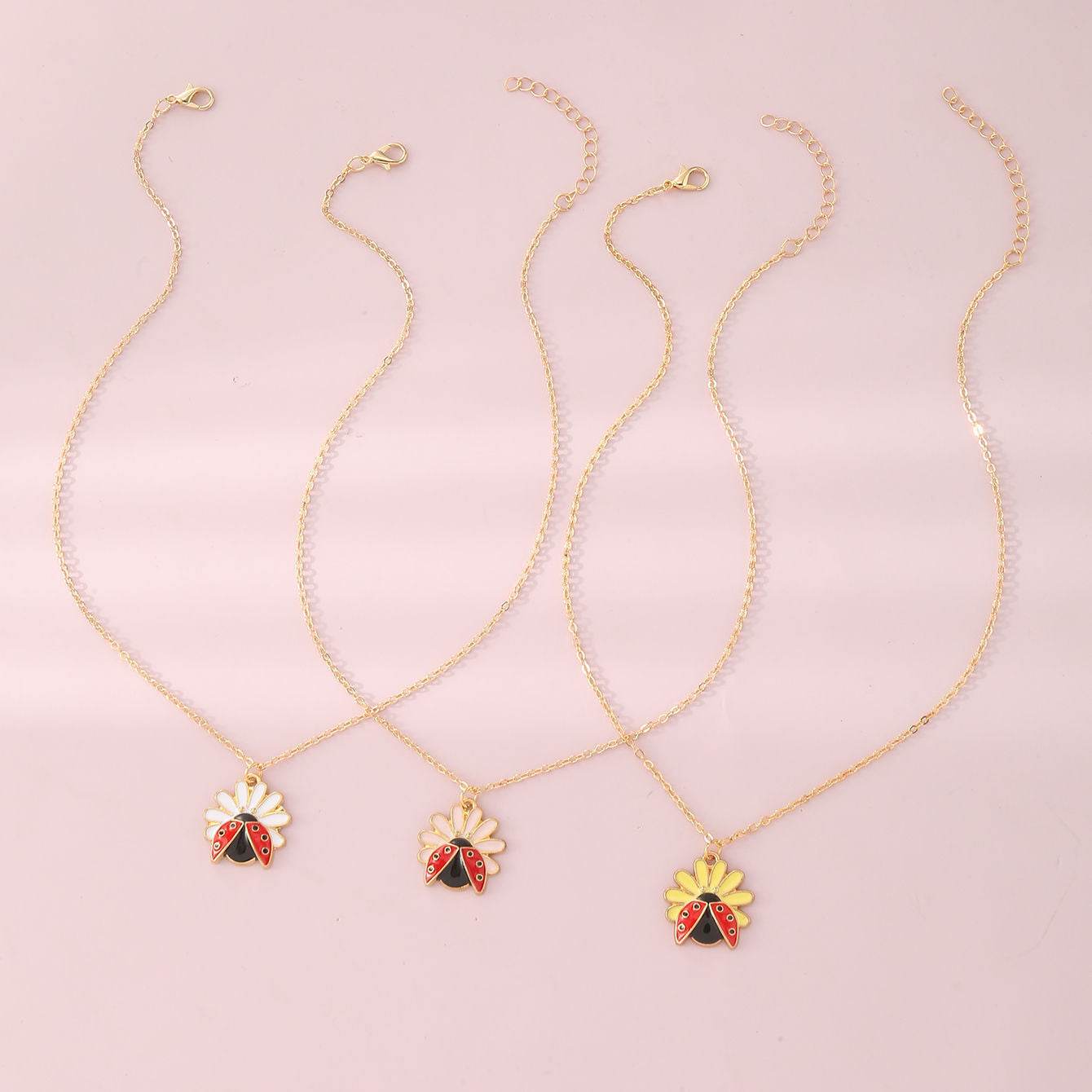 Children's Jewelry Pastoral Style Flower Ladybug Necklace Cute Cartoon Seven-spot Ladybug Pendant - Velora