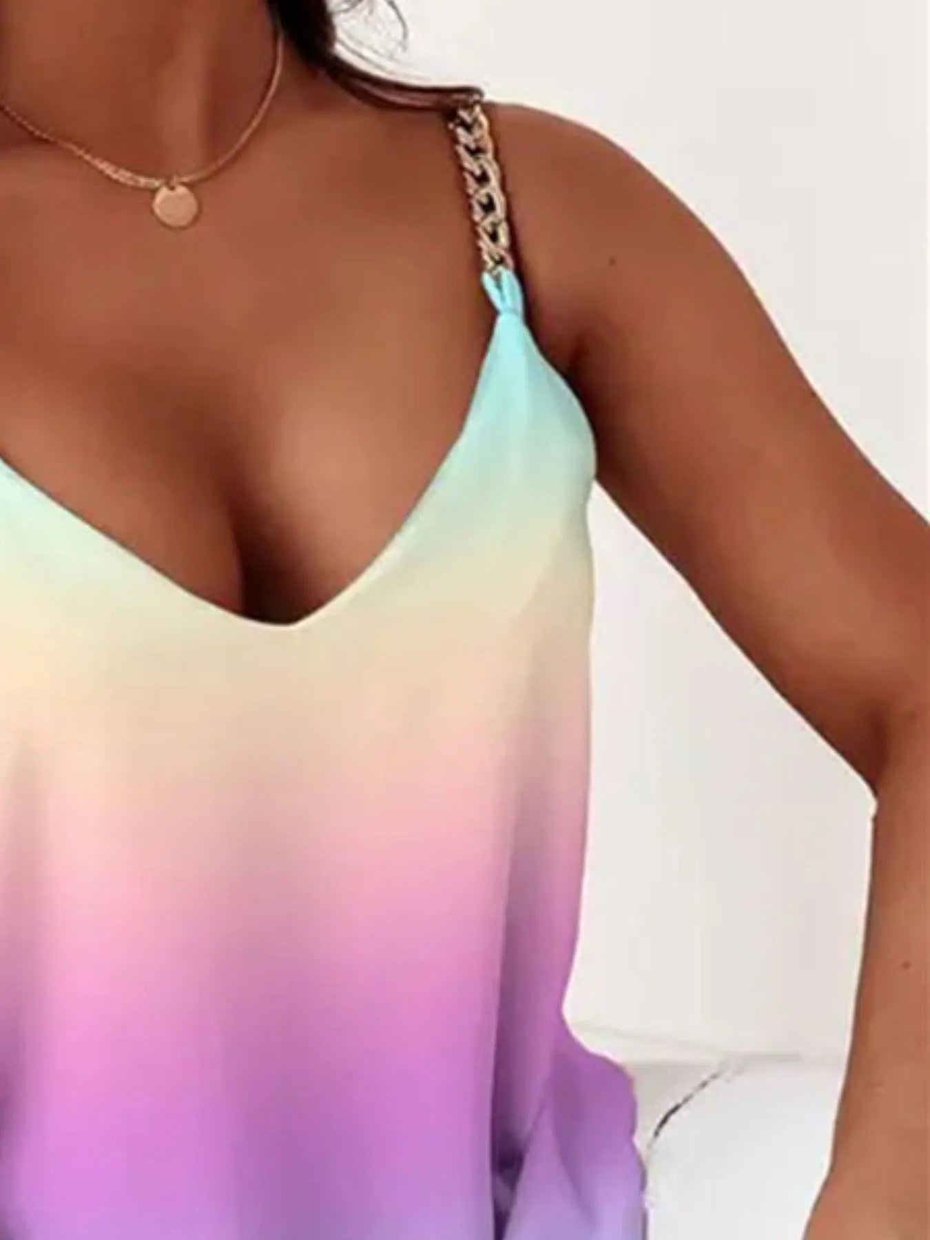 Chain Strap V-Neck Tank Top - Velora