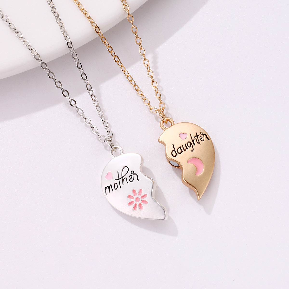 2PCS Set Jewelry Mother Daughter Necklace Matching Heart Magnetic Pendant Fashion Gifts For Mother's Day - Velora