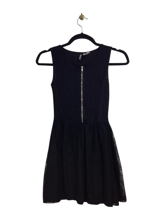 H&M Regular fit Shift Dress in Black - XS - Velora