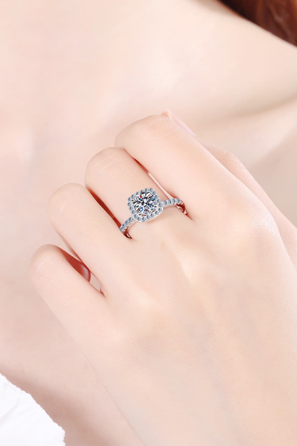2 Carat Moissanite Square Halo Ring https://like2b-uy