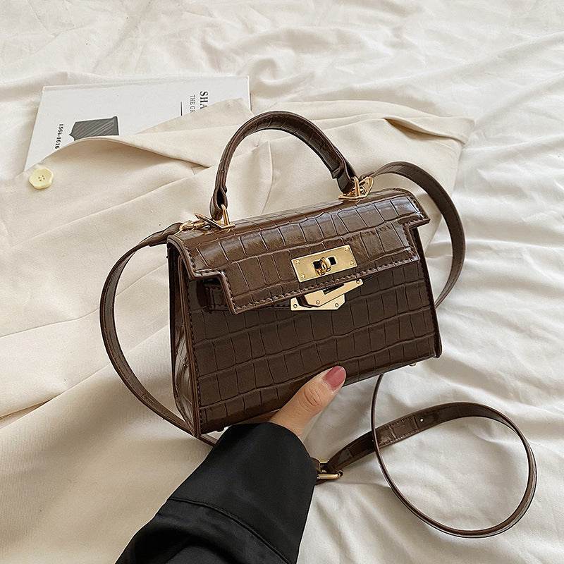 Popular New Elegant Women's Shoulder Crossbody Platinum Pouch - Velora