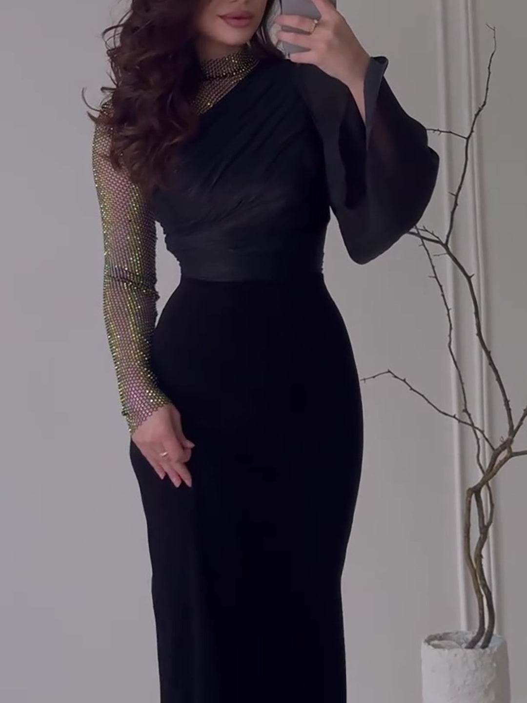 Elegant Sparkling Diamond Patchwork Long-sleeved Maxi Dress - Velora