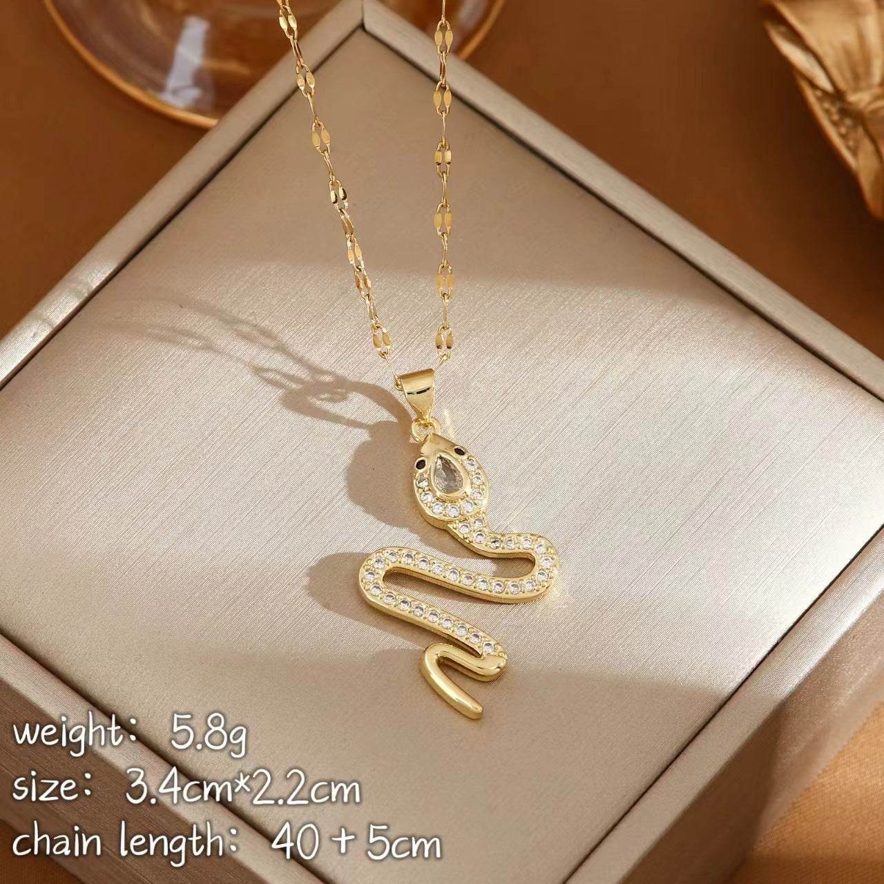 Fashion Personality Snake Necklace With Rhinestone Design Creative Sweater Chain Fall Winter Women's Clavicle Chain Jewelry - Velora