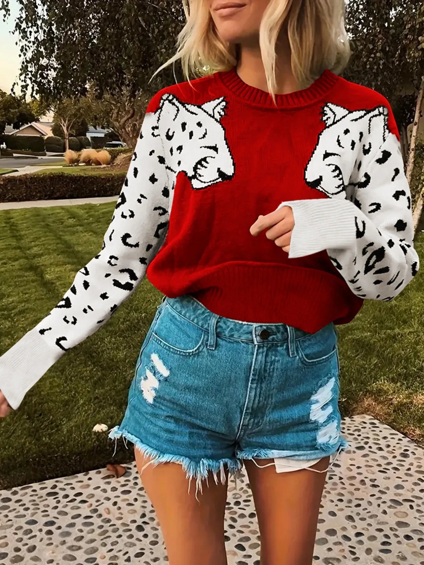 Leopard Round Neck Sweater - Velora