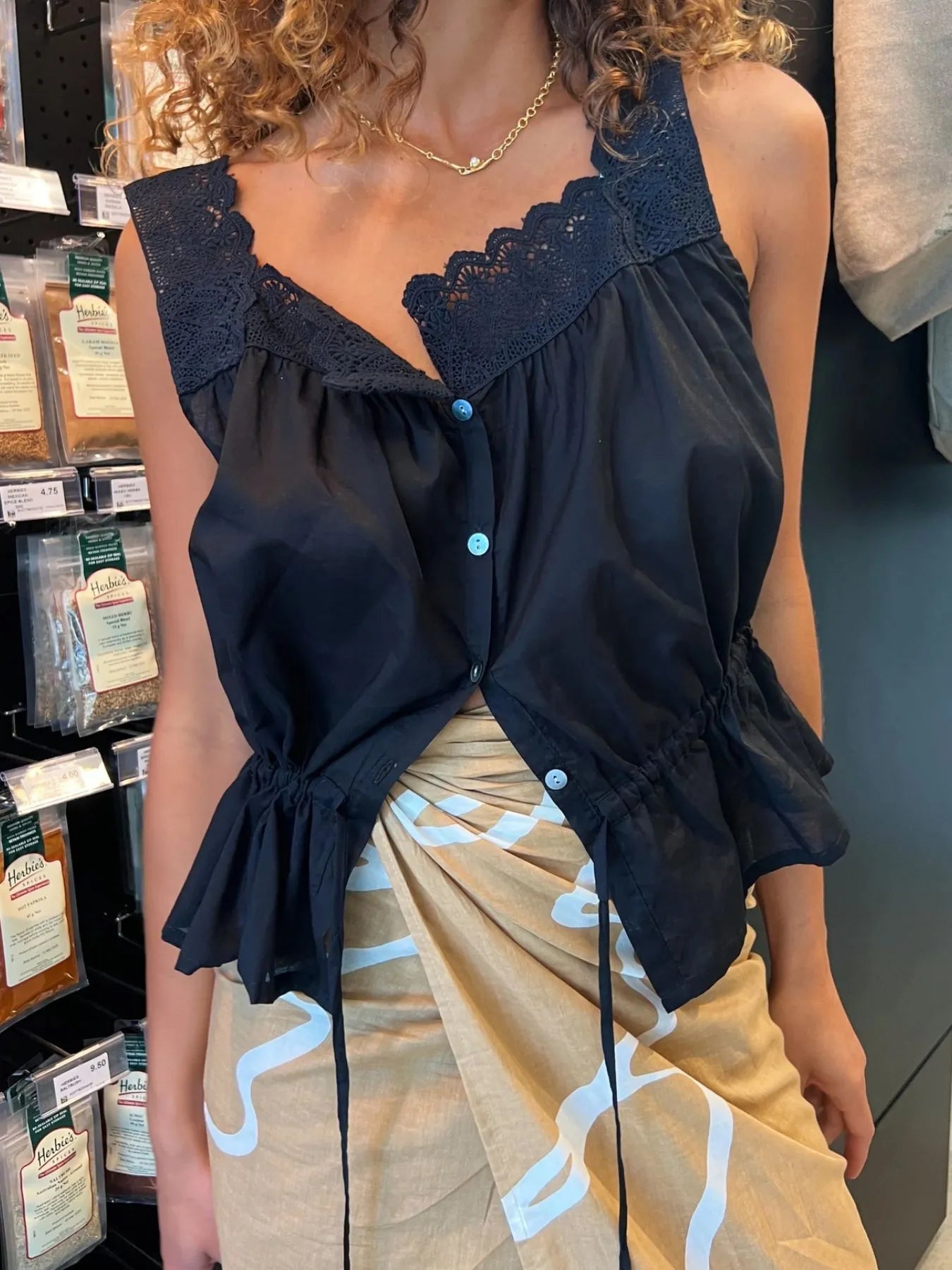 Lace Detail Tank and Shorts Set - Velora