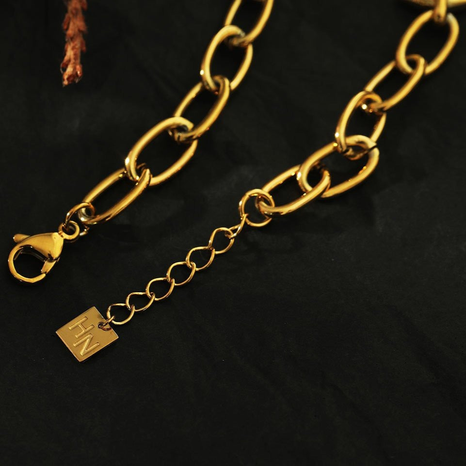 ALLYSON Link-Chain Bracelet with Industrial Shaped Driblets - Velora Luxury Fashion