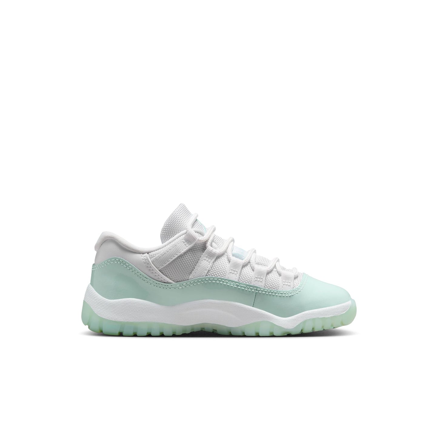 Y Jordan 11 Retro Low "Igloo" 580522-103 - Velora
