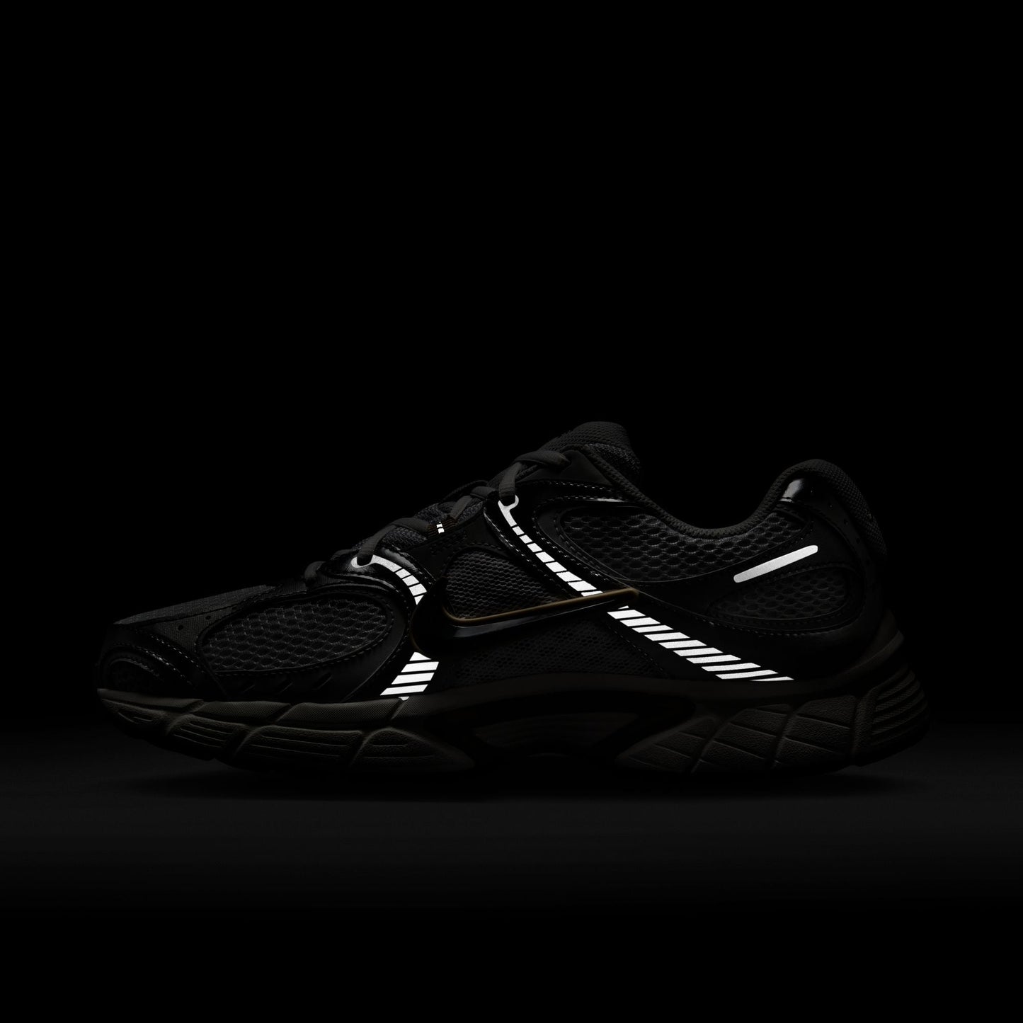 M Nike V5 RNR HJ5228-102 - Velora