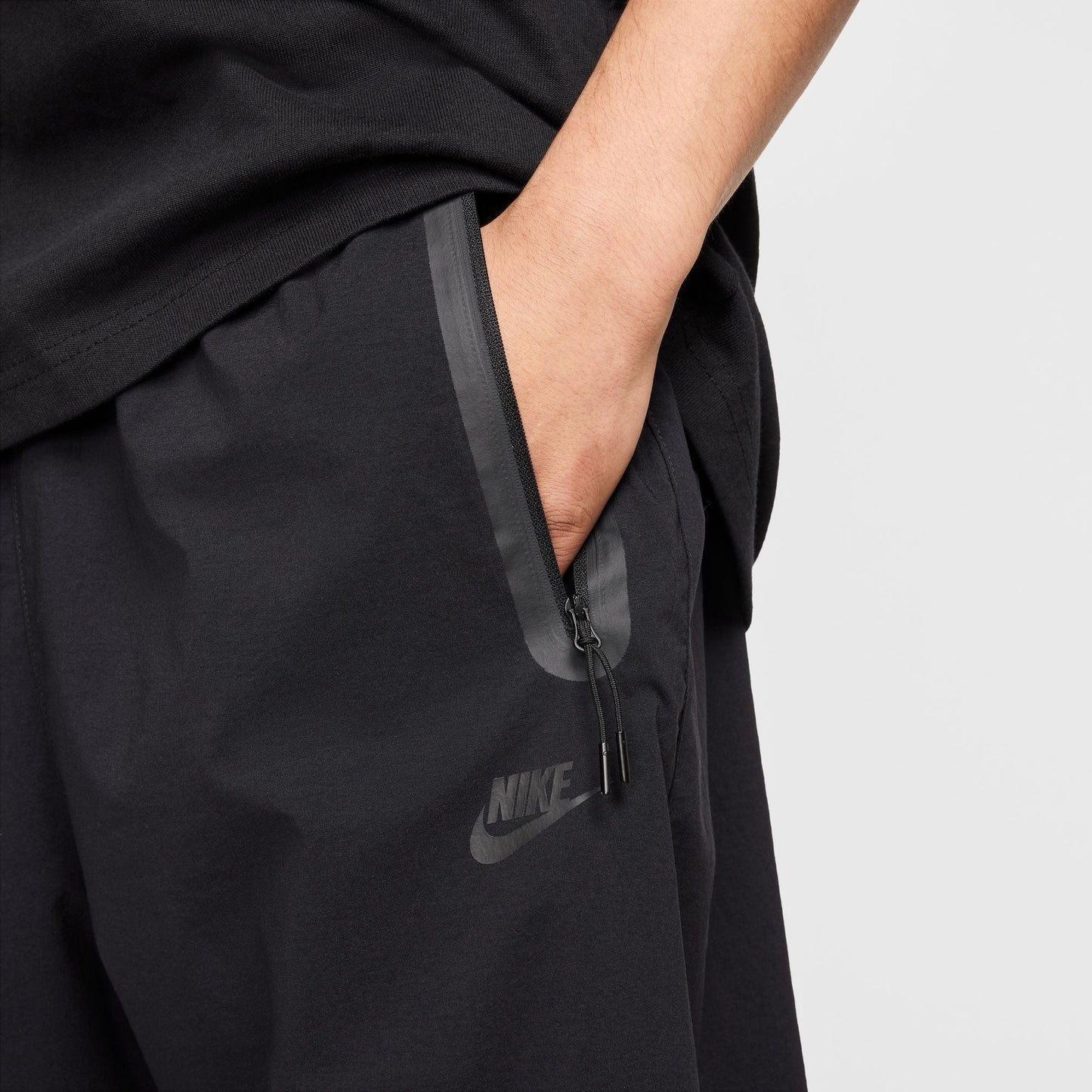M Nike Tech HM7158-010 - Velora