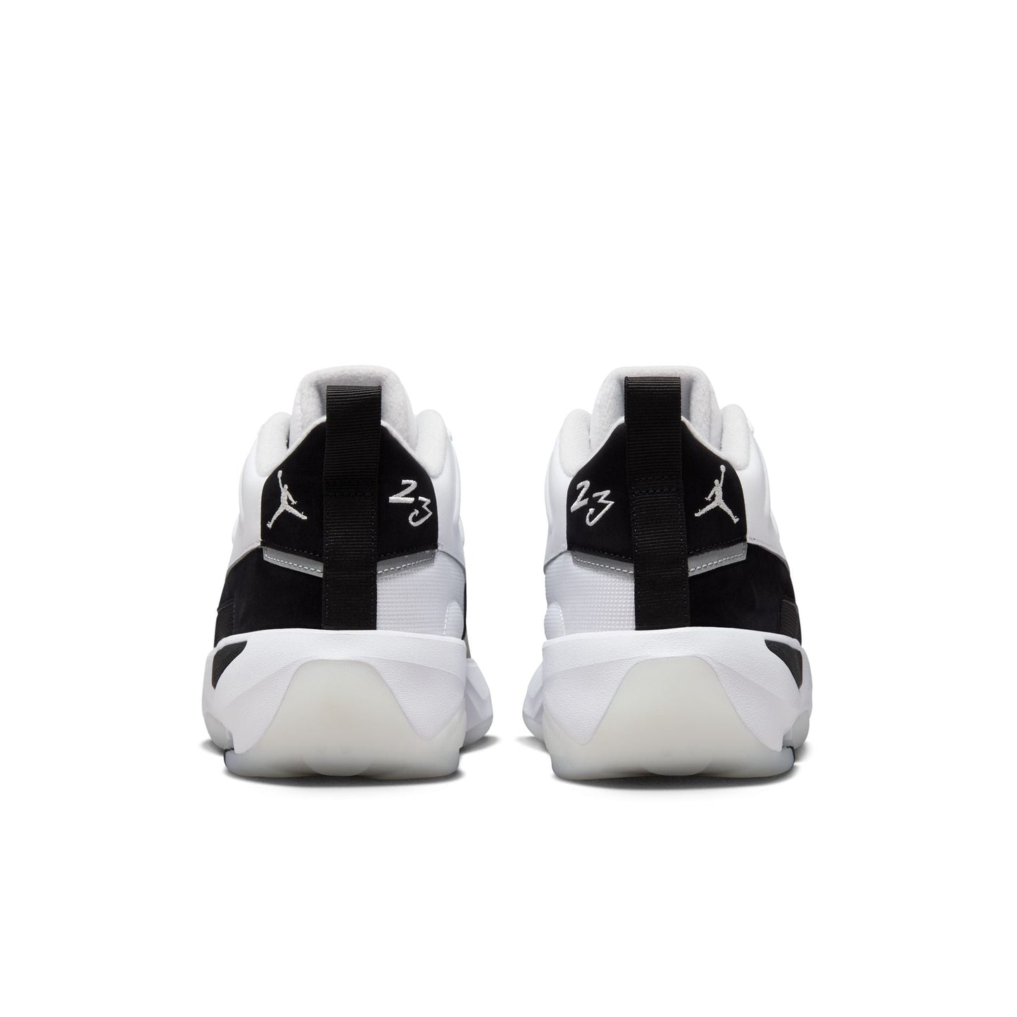 M Jordan Max Aura 7 HQ2091-100 - Velora