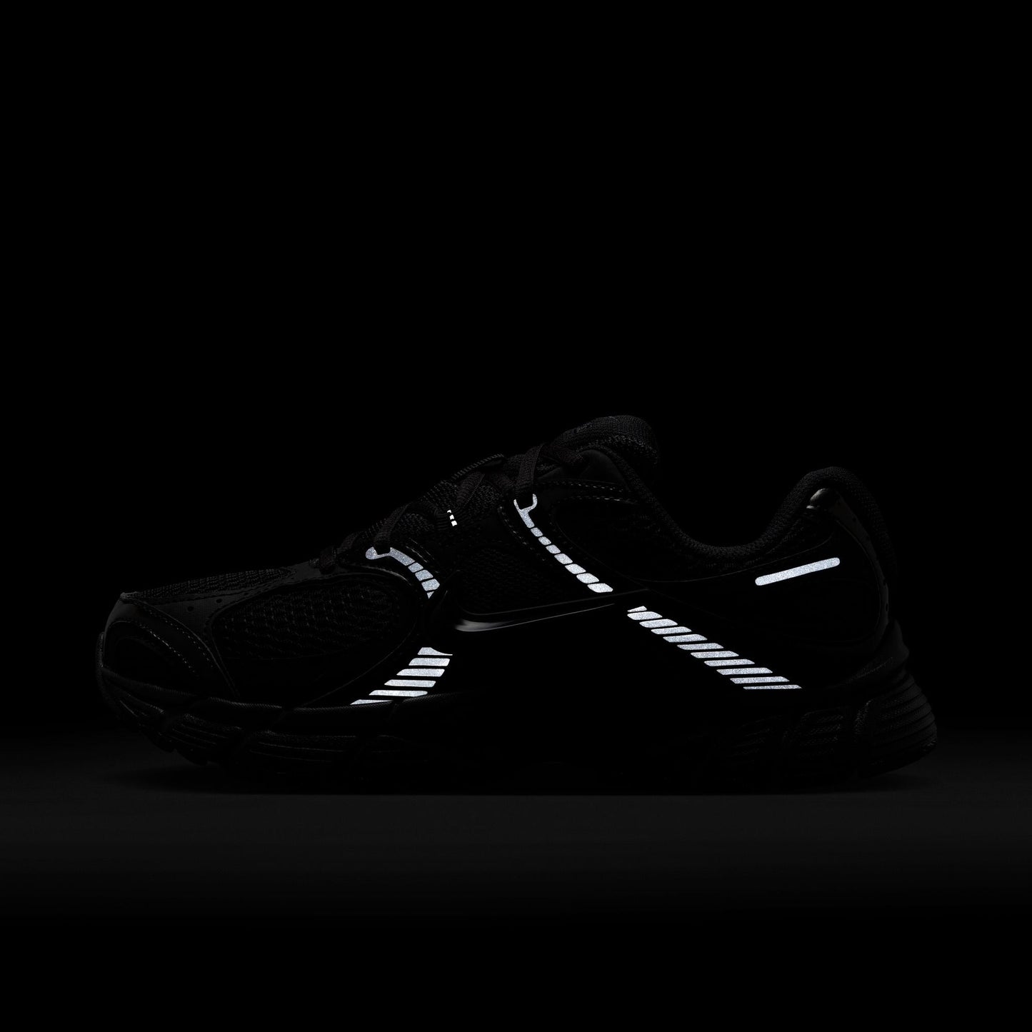Nike V5 RNR HQ7901-001 - Velora