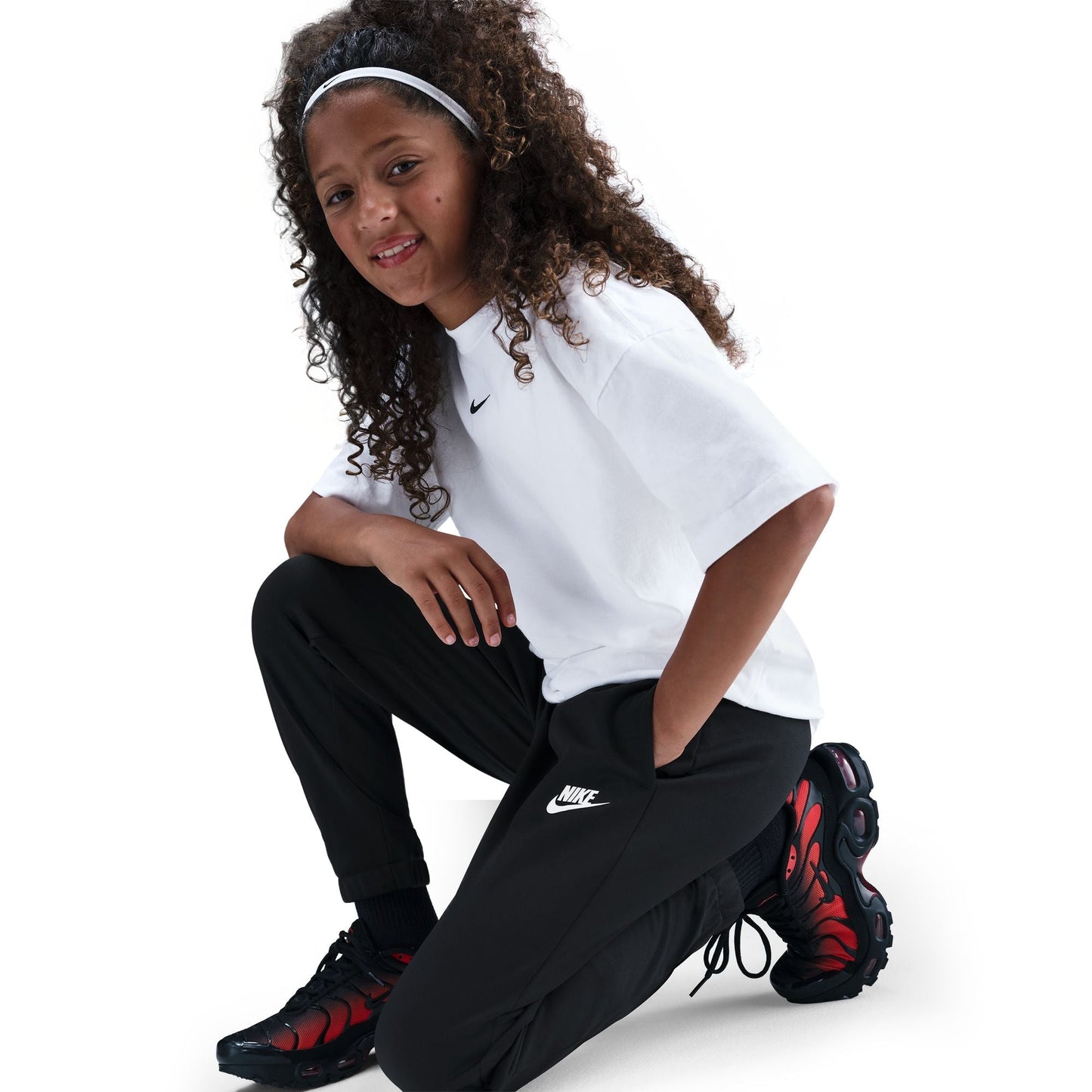 Y Nike Sportswear HQ9315-010 - Velora