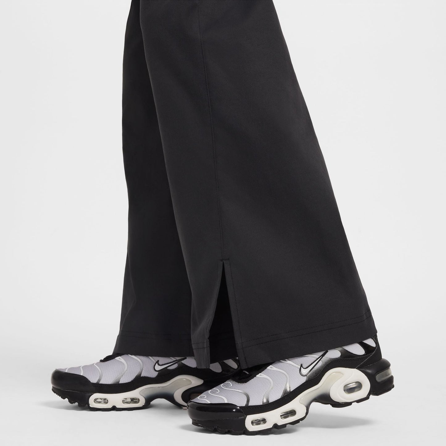 Y Nike Sportswear HQ9401-010 - Velora