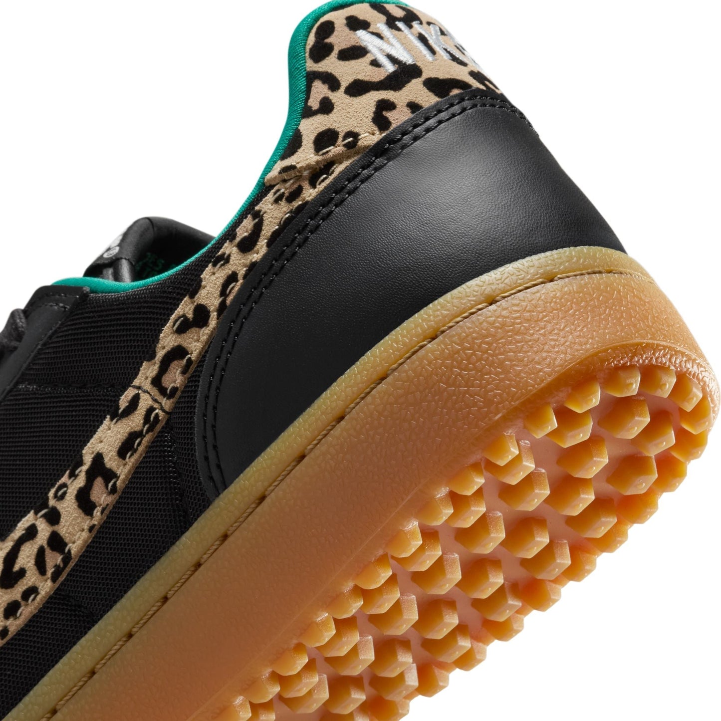 W Nike Field General SE IF1742-001 - Velora