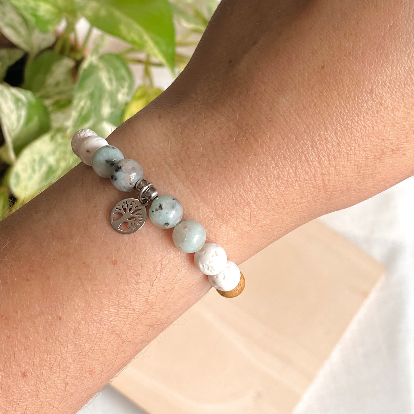 Bracelet en pierres semi-précieuses – ARBRE DE VIE - Velora Luxury Fashion