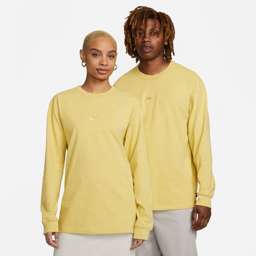 M Nike Sportswear Premium Essentials DO7390-700 - Velora