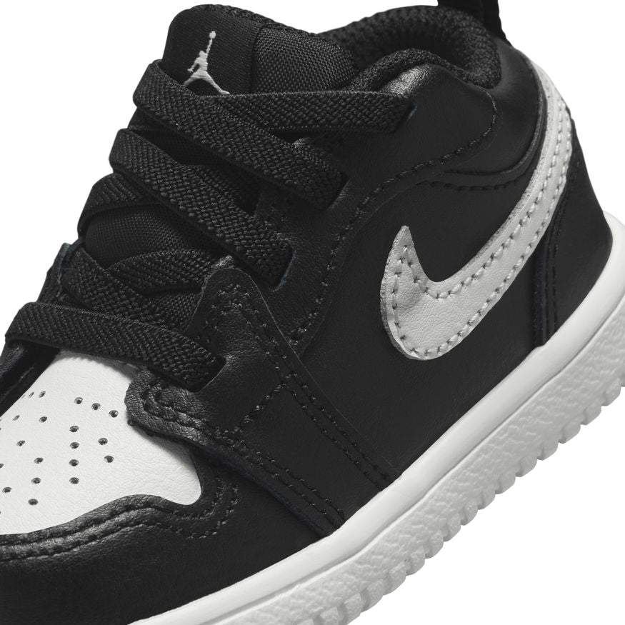 Y Jordan 1 Low Alt DR9747-043 - Velora