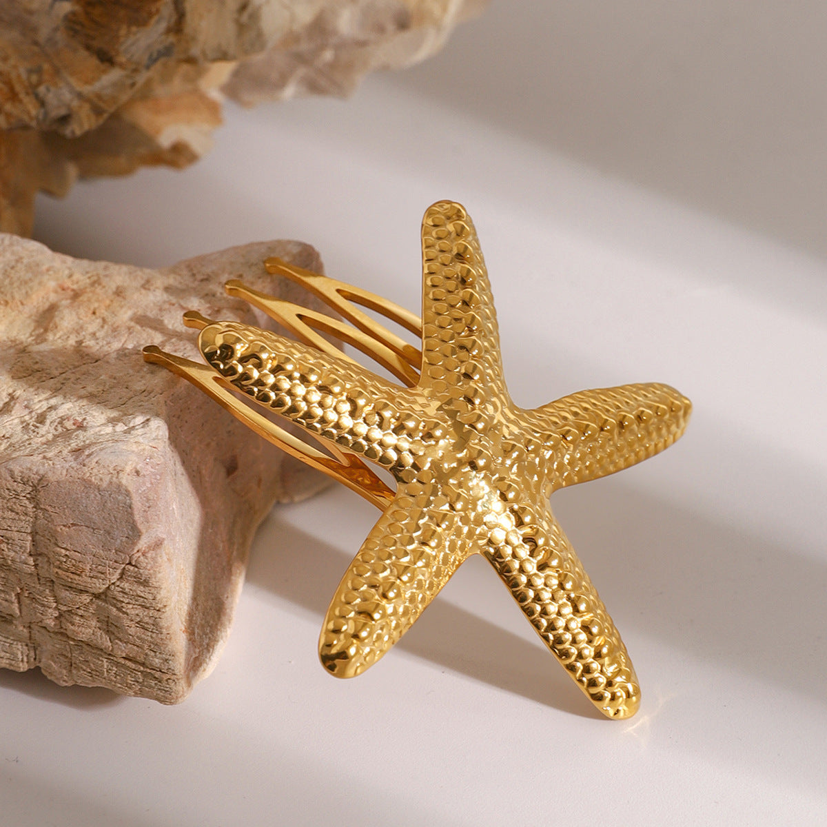 Elegant Gold Hair Comb with Starfish Design – Hypoallergenic, Waterproof, Durable Accessory for Women, 48 mm - Velora
