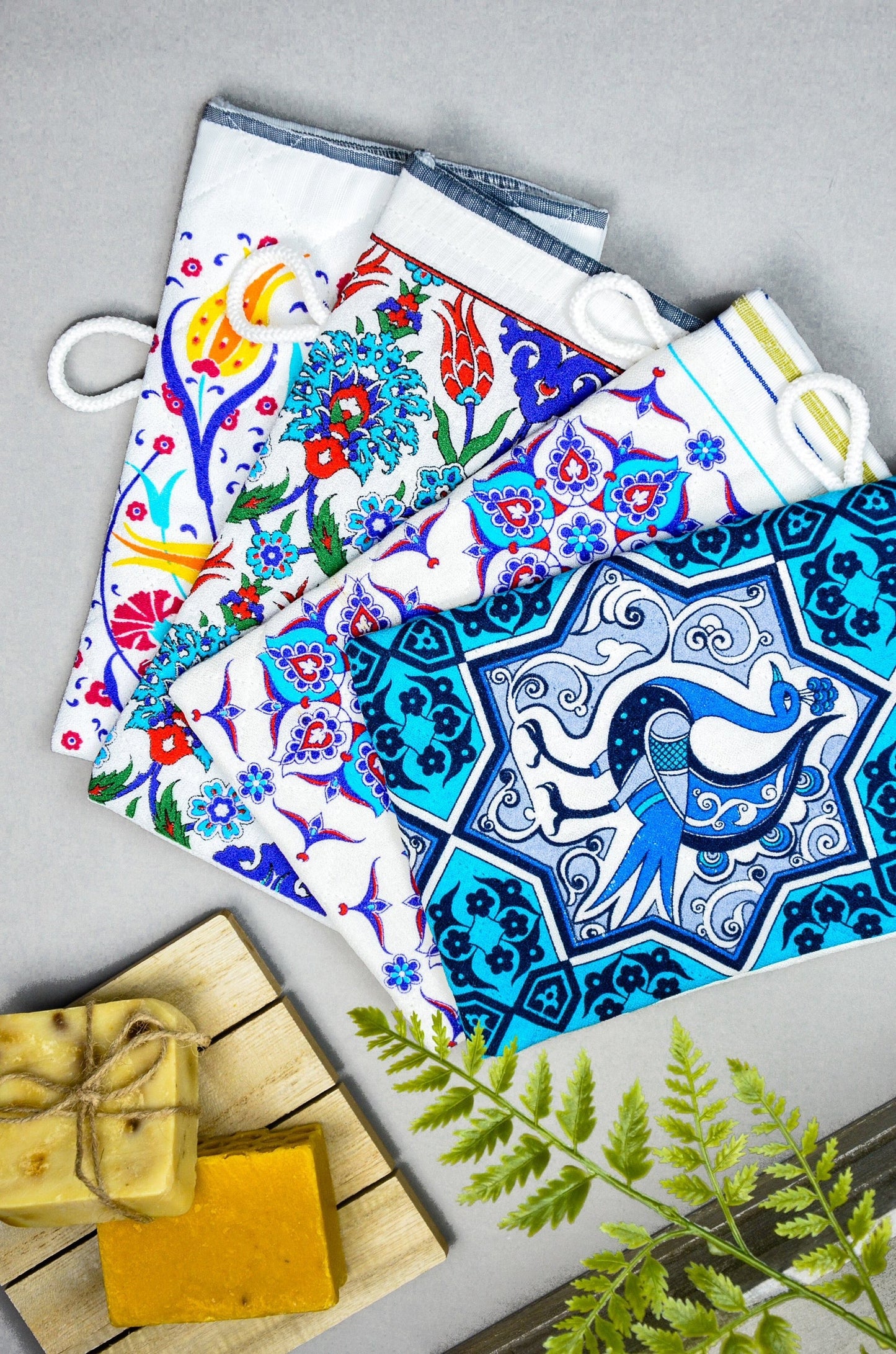 Exfoliating Glove - Velora Luxury Fashion