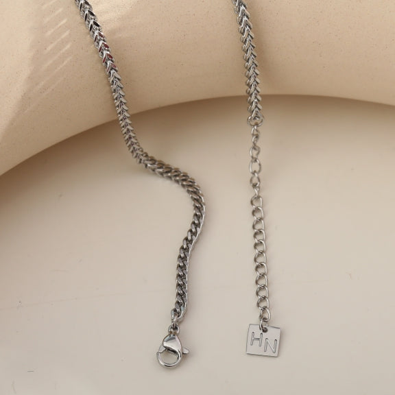 FARAH 24": Cuban Link Silver Chain Necklace - Velora Luxury Fashion