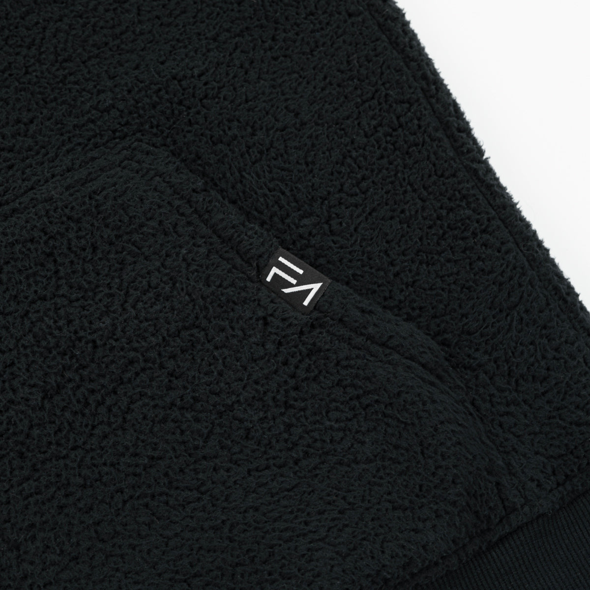 FA Sherpa Pullover Onyx - Velora