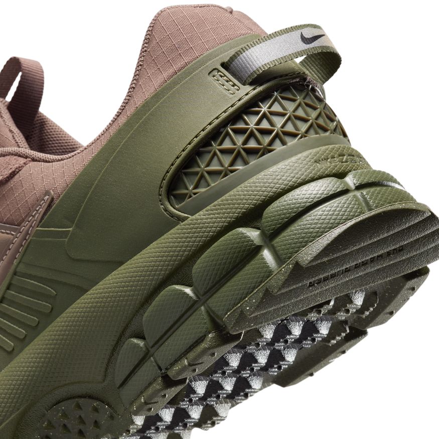 M Nike Zoom Vomero Roam FV2295-201 - Velora