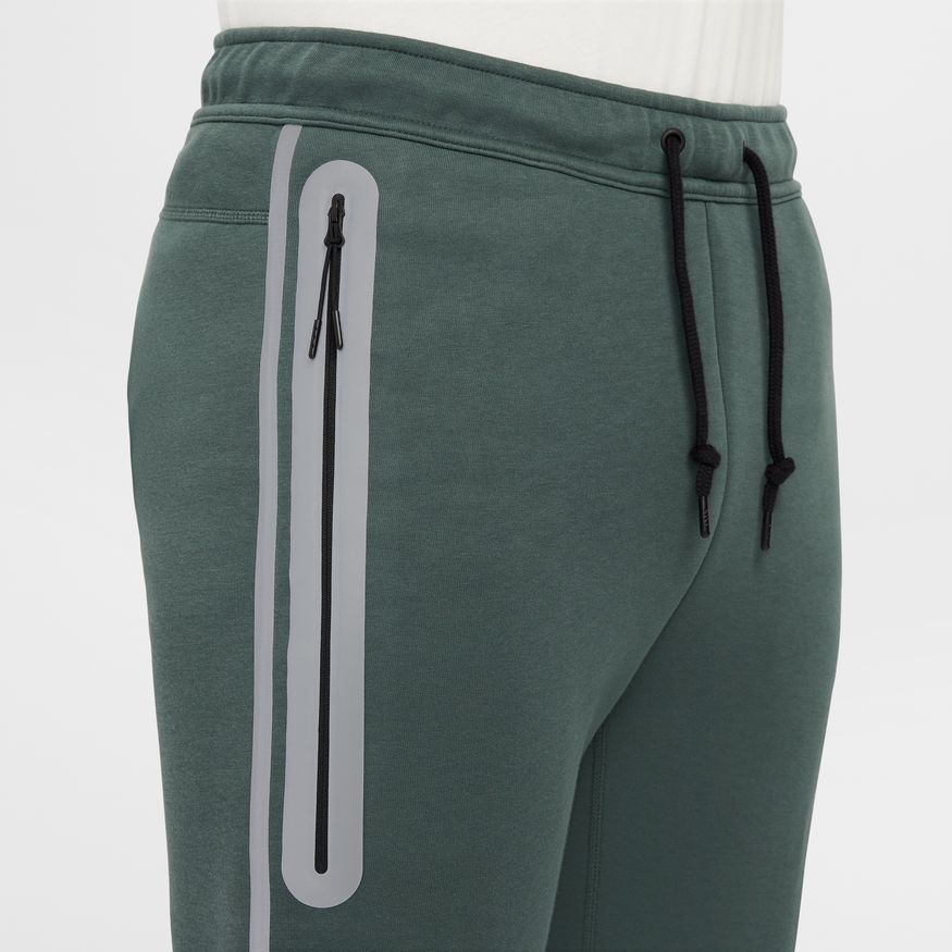M Nike Tech FZ0762-338 - Velora