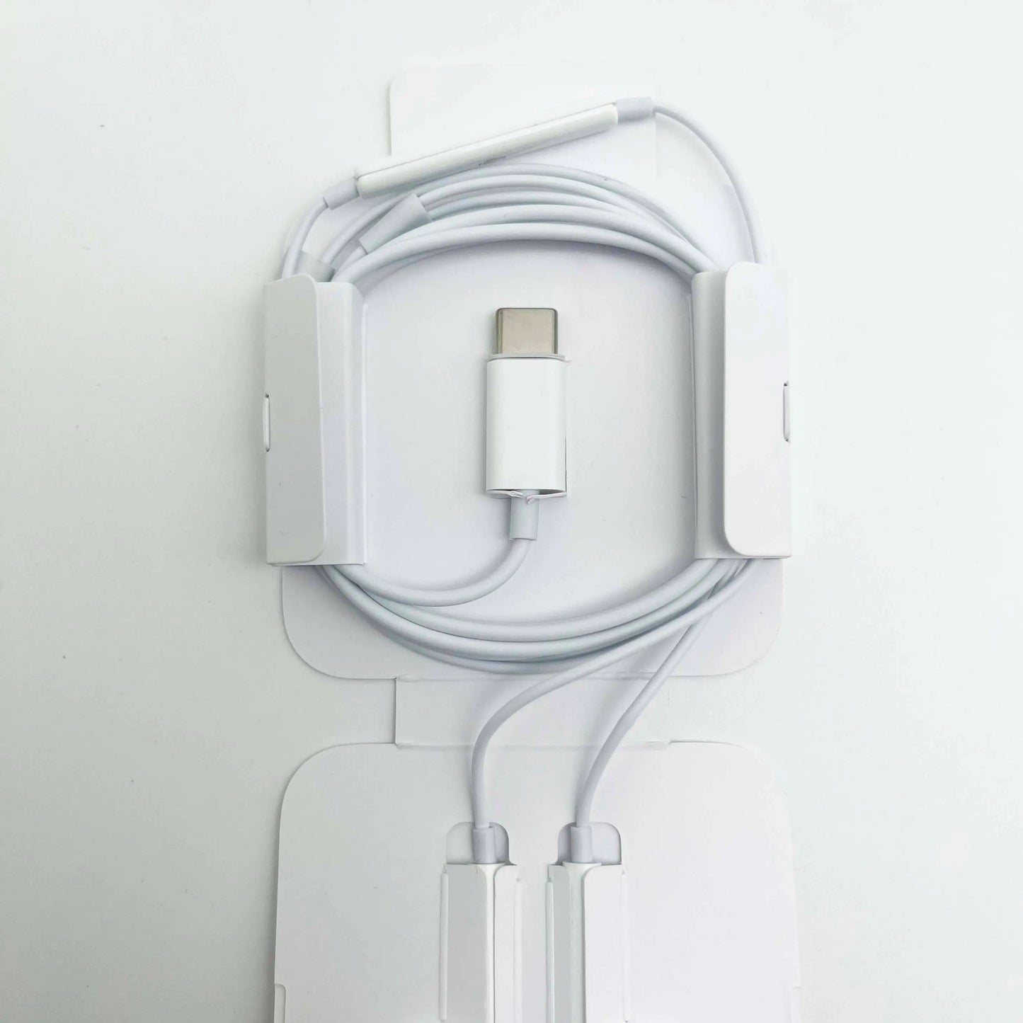 US Stock Hot Selling Wired Type-C Earphone In-Ear Gaming USB C Headphones Earbuds with Mic for iPhone 15 16 Velora