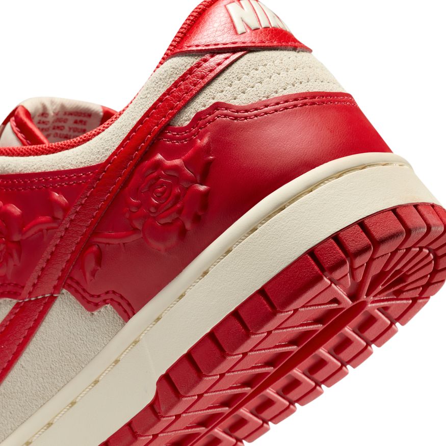 W Nike Dunk Low HF1986-100 - Velora