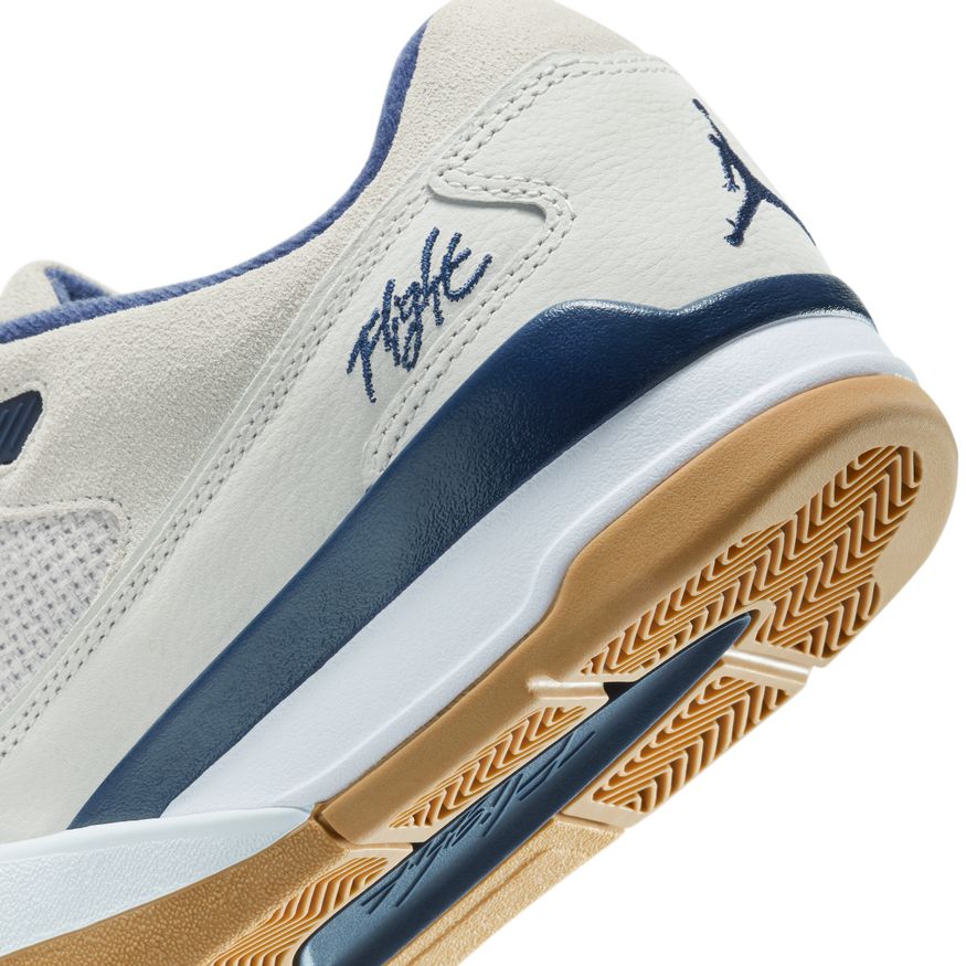 M Jordan Flight Court HF3255-004 - Velora