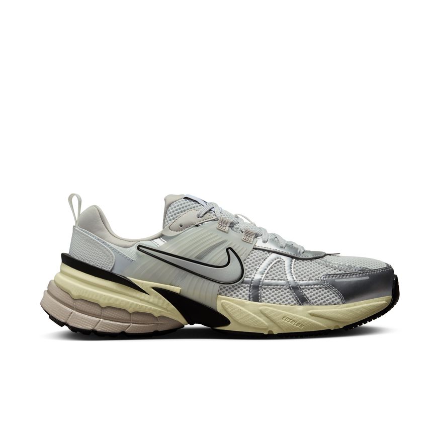 M Nike V2K Run HJ4497-100 - Velora