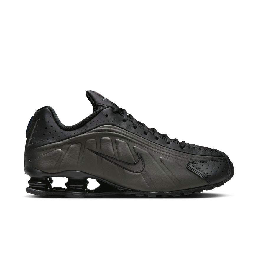 M Nike Shox R4 HQ1988-001 - Velora