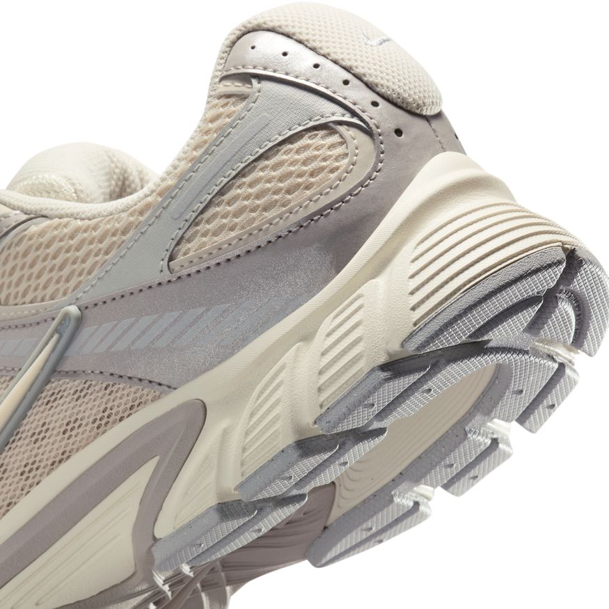 M NIKE V5 RNR IH1980-140 - Velora