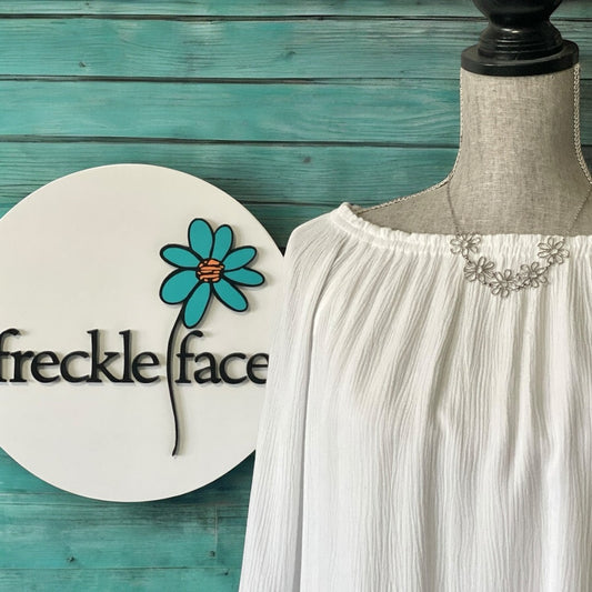 Daisy Flower Bib Necklace - Velora