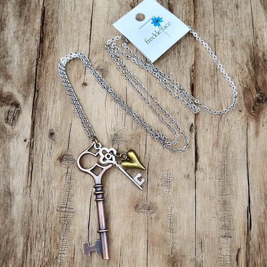 Key to my Heart Necklace - Velora