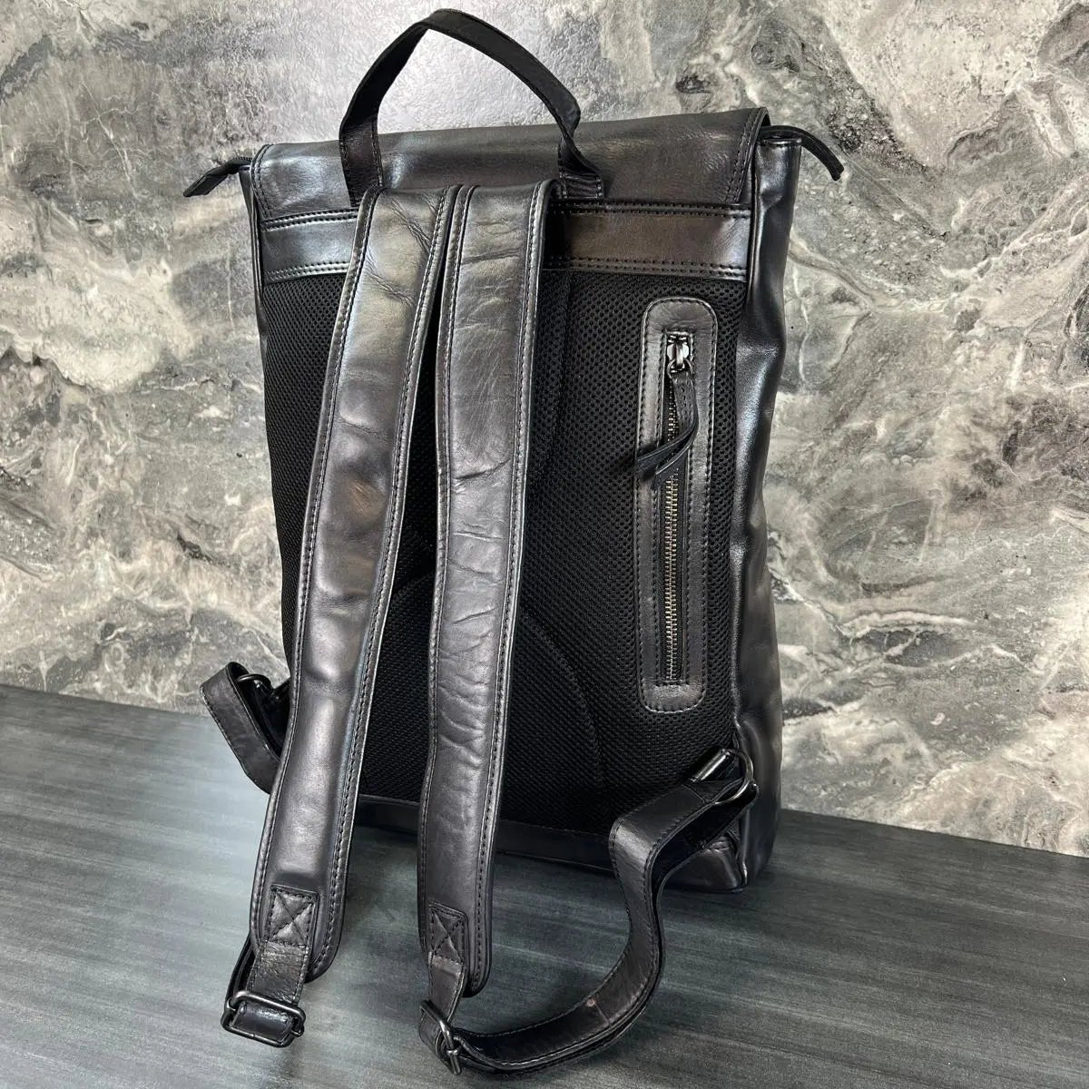 MET Classic Everyday Backpack Boutique of Leathers/Open Road